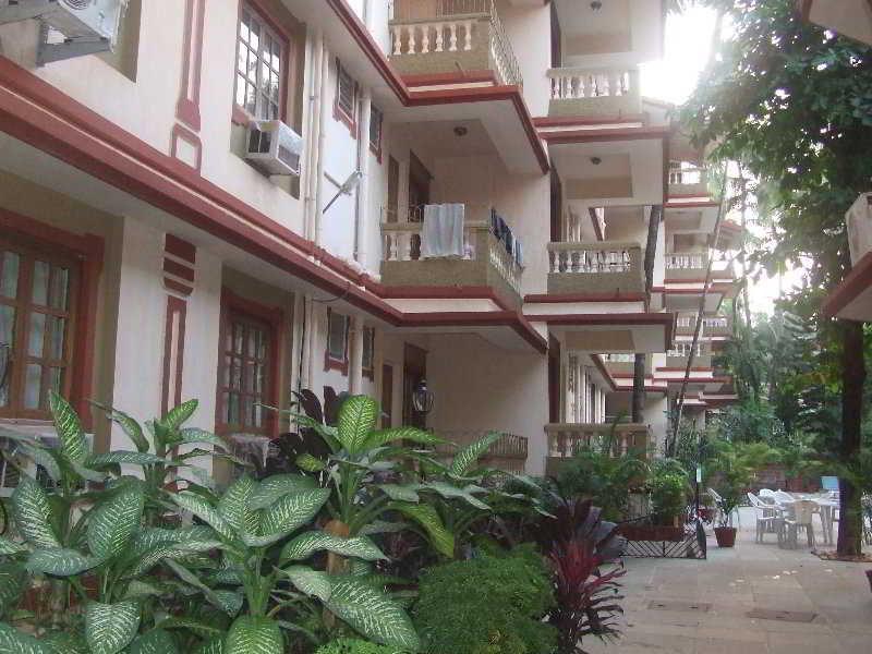 Highland Village Beach Resort Candolim Exterior photo